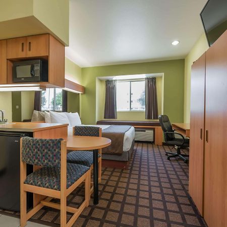 Microtel Inn & Suites By Wyndham Ft. Worth North/At Fossil Fort Worth Esterno foto
