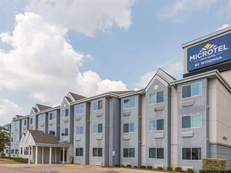 Microtel Inn & Suites By Wyndham Ft. Worth North/At Fossil Fort Worth Esterno foto