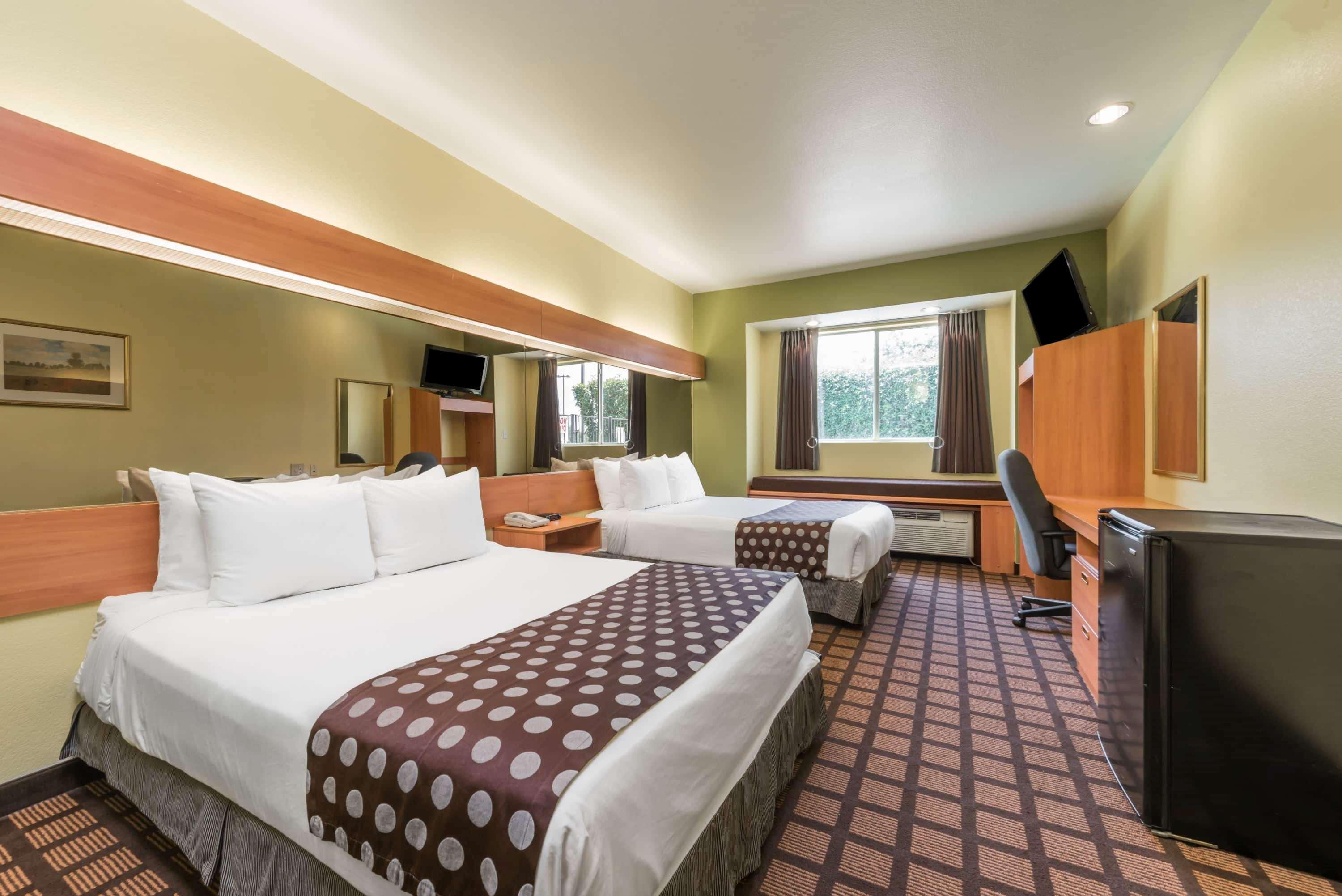 Microtel Inn & Suites By Wyndham Ft. Worth North/At Fossil Fort Worth Esterno foto